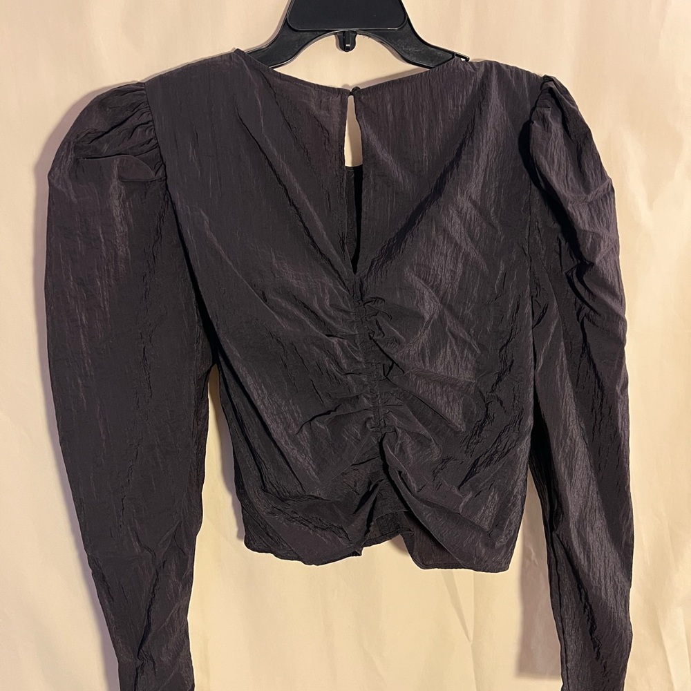 Black ruched top